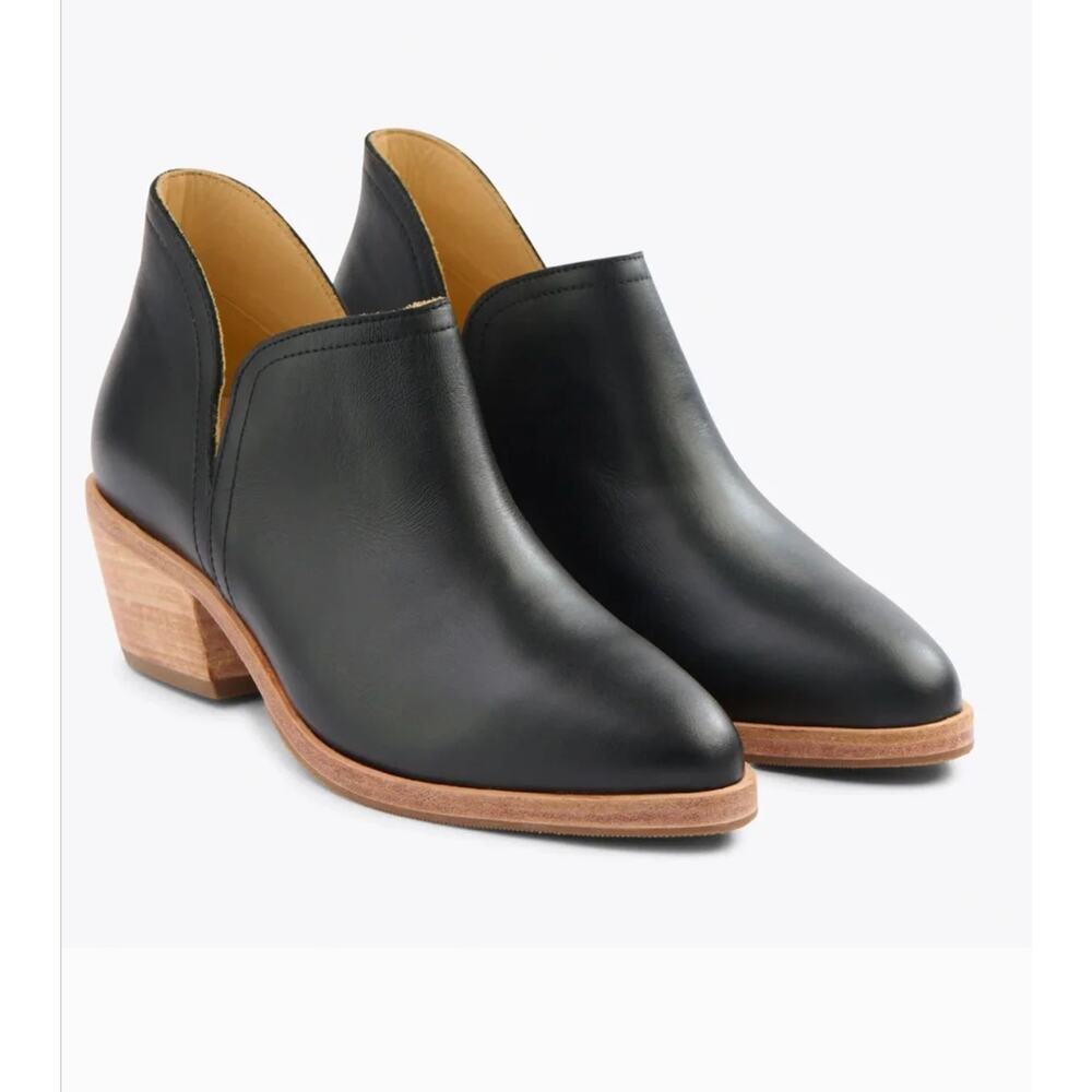 Nisolo Classic Leather Ankle Boots 7 NWOT Black Western Capsule Quiet Luxury